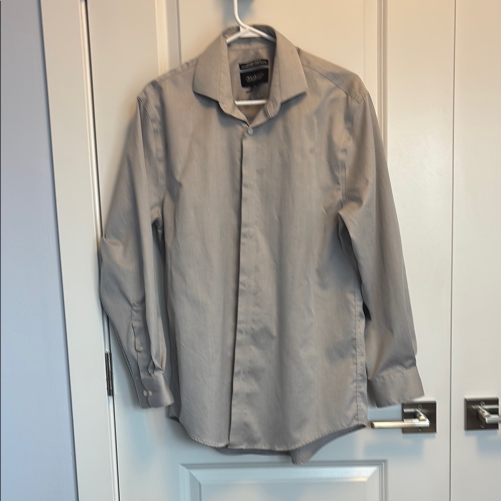 Men's Gray Button-Up Shirt